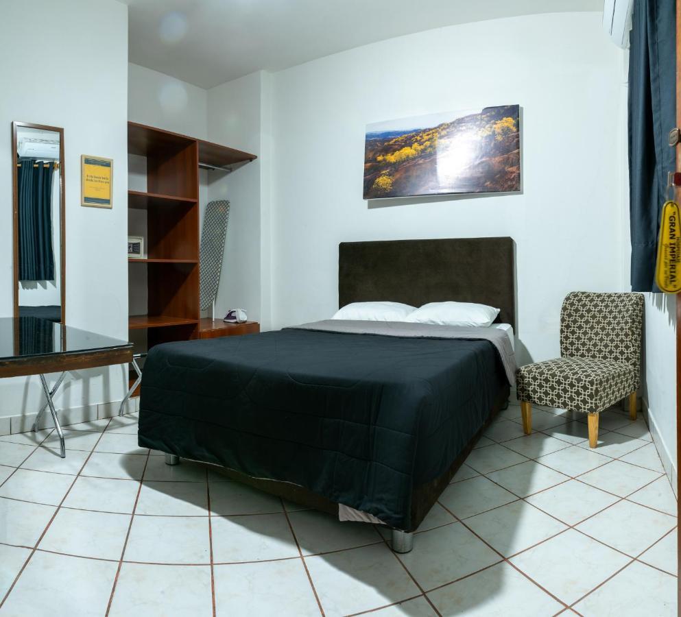 Hospedaje Gran Imperial Tumbes Εξωτερικό φωτογραφία